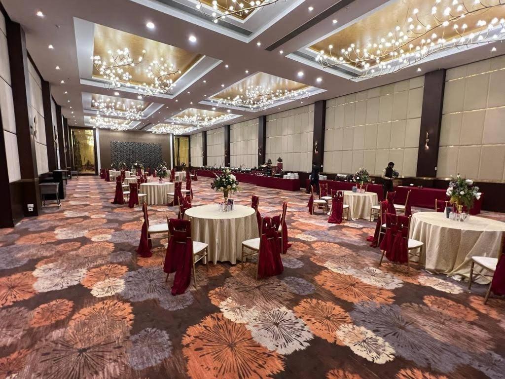 सहारा Ramada By Wyndham And 5*