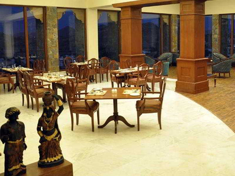 Ramada By Wyndham And Udaipur