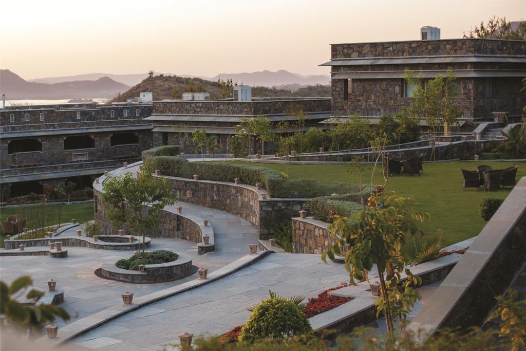Ramada By Wyndham And सहारा 5*