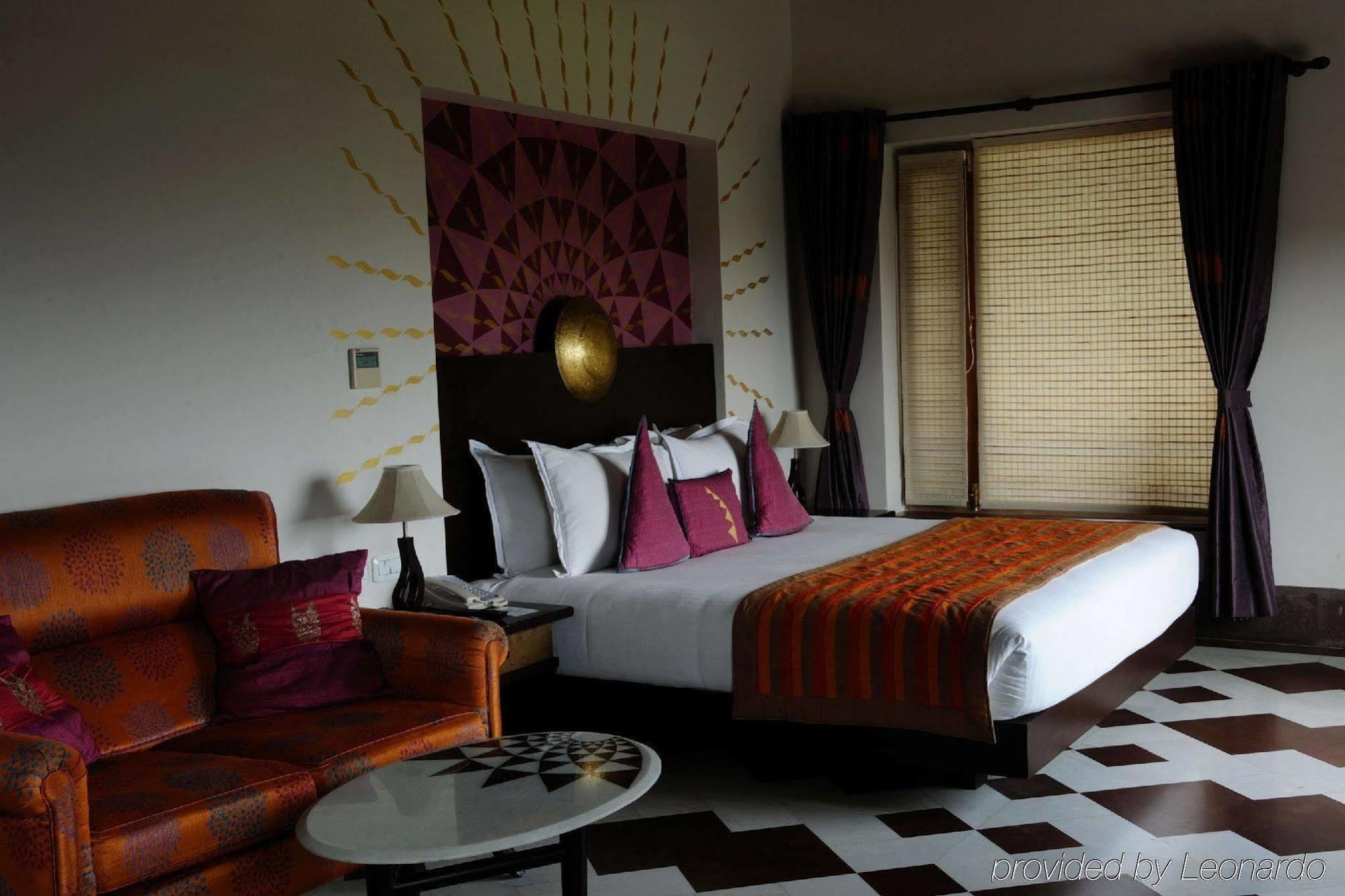 Ramada By Wyndham And सहारा Udaipur